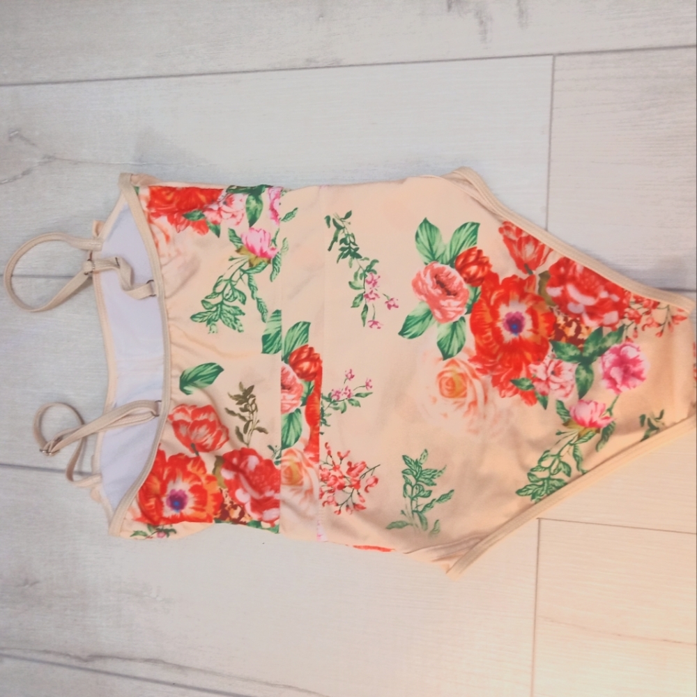 Bathing suit
